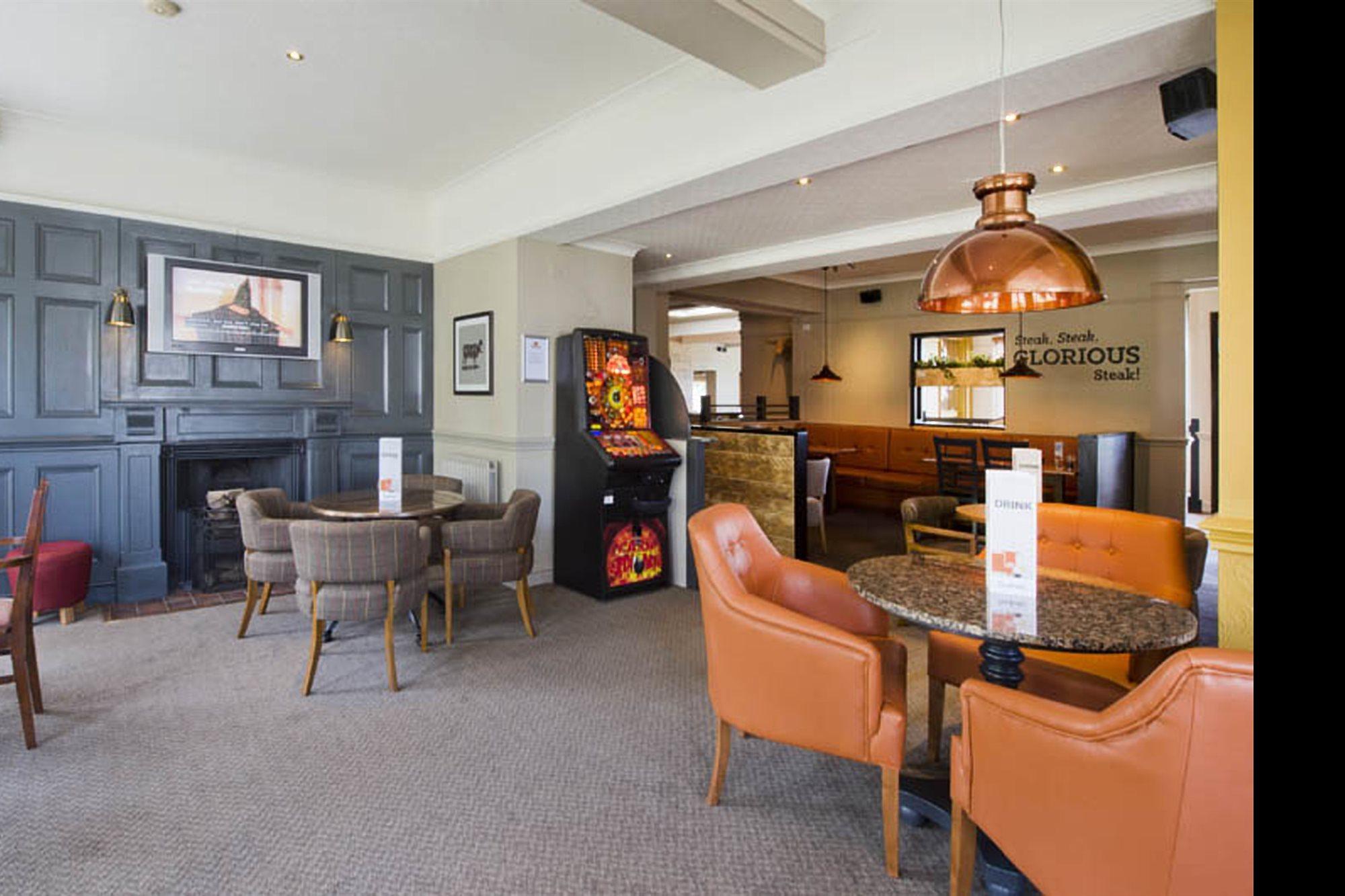 Premier Inn Arundel Exterior foto